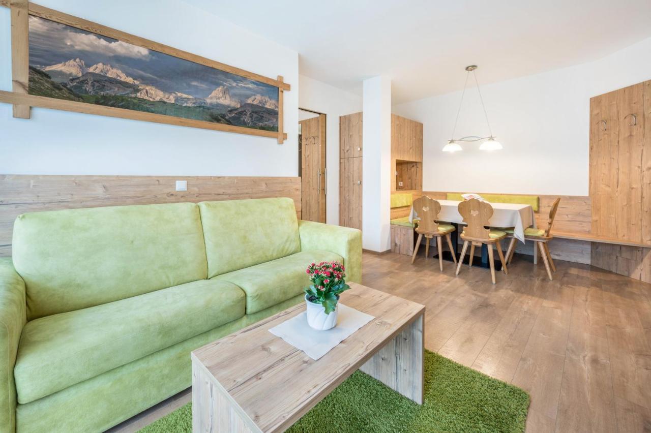 Appartement Haus Zur Vogelweide App 1 à Dobbiaco Extérieur photo