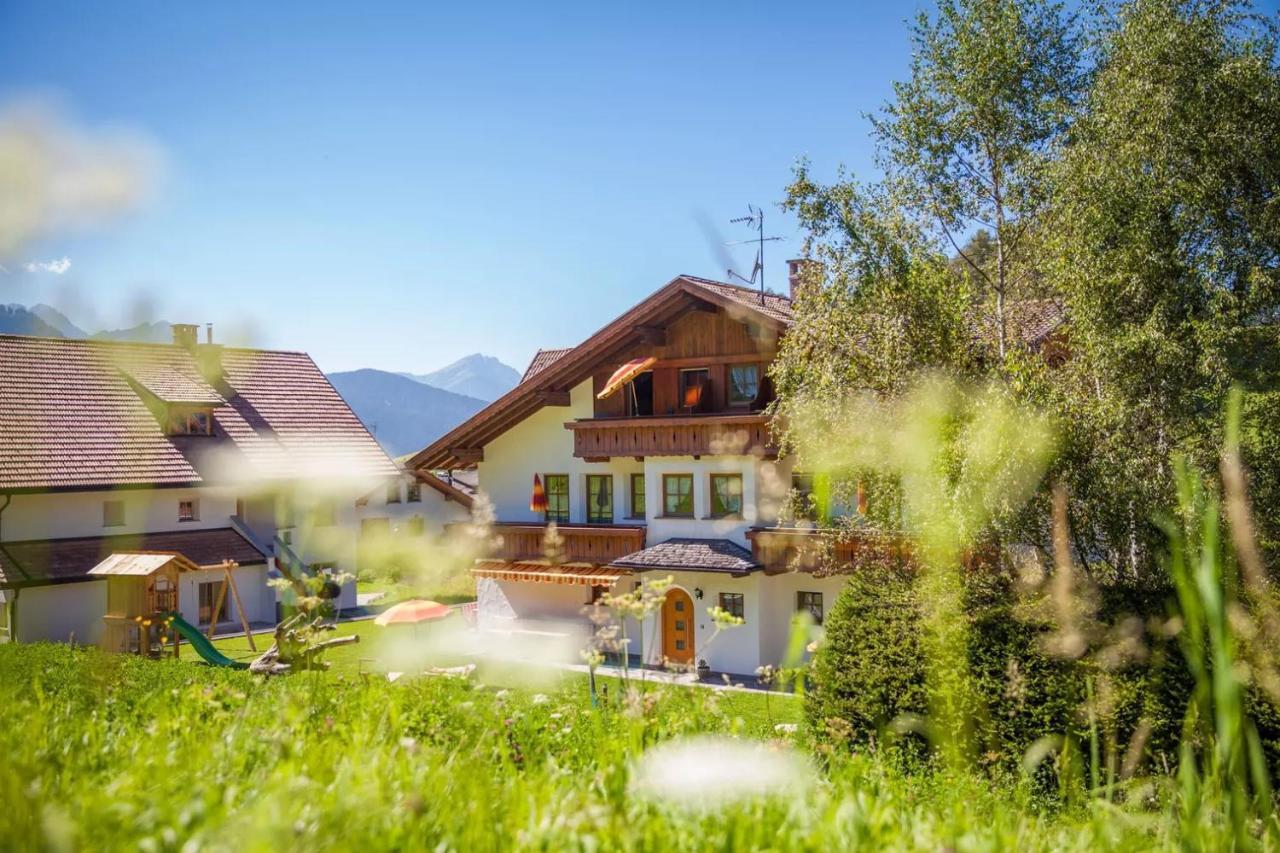 Appartement Haus Zur Vogelweide App 1 à Dobbiaco Extérieur photo